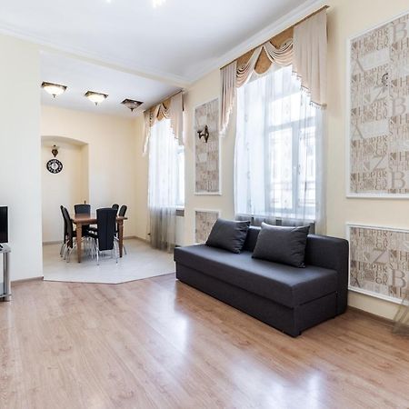 Fedorova Apartment リヴィウ エクステリア 写真
