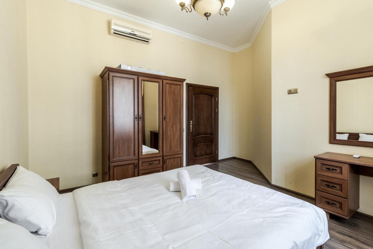 Fedorova Apartment リヴィウ エクステリア 写真