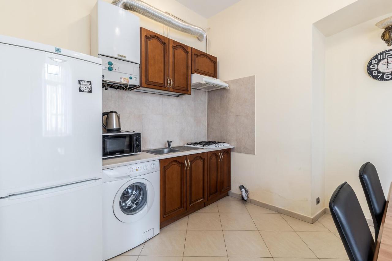 Fedorova Apartment リヴィウ エクステリア 写真