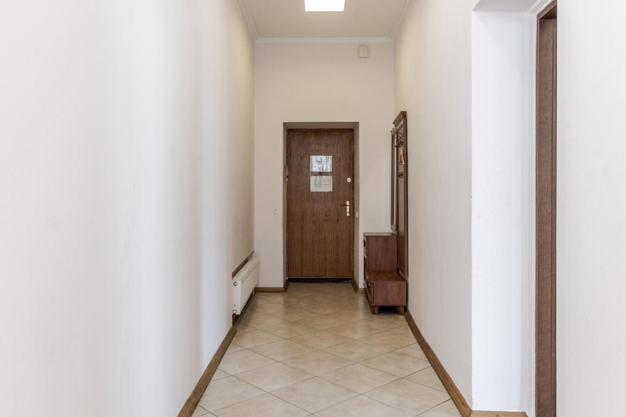 Fedorova Apartment リヴィウ エクステリア 写真