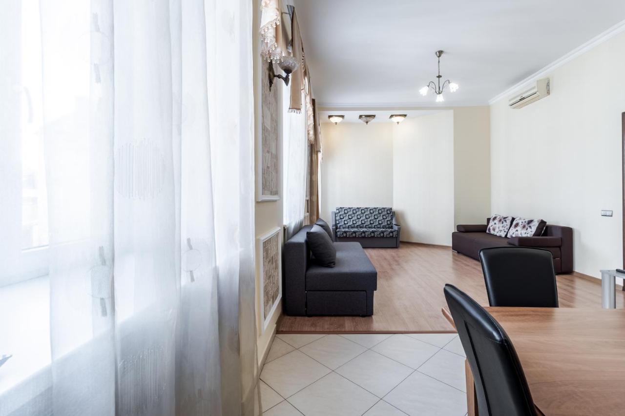 Fedorova Apartment リヴィウ エクステリア 写真